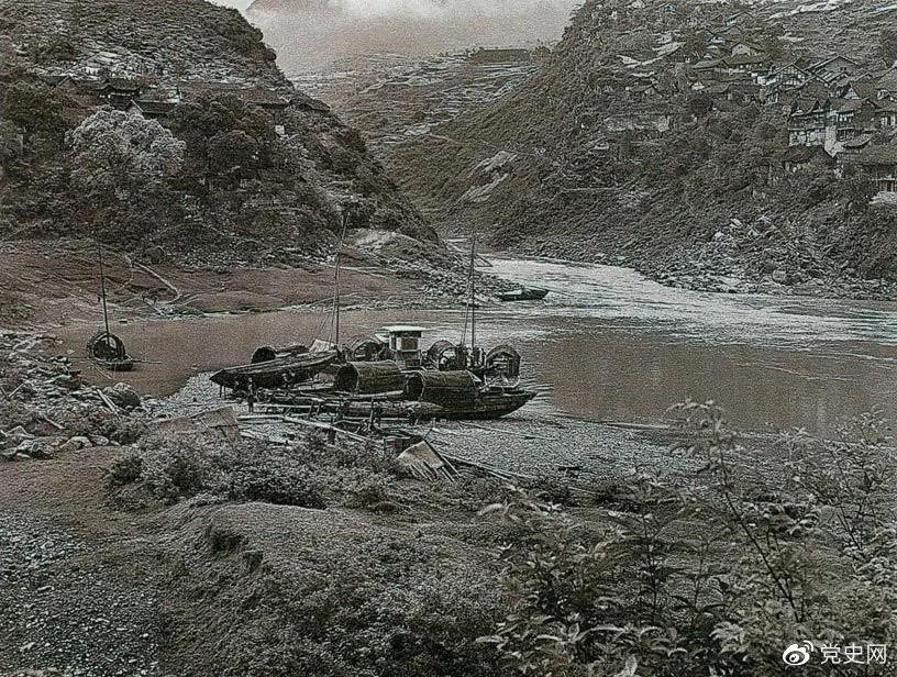 1935年3月21日至22日，紅一方面軍四渡赤水的渡口之一——二郎灘渡口。